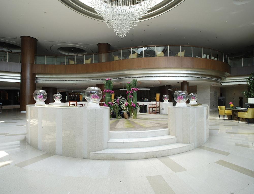 Grand Millennium Shanghai Hongqiao Xangai Exterior foto